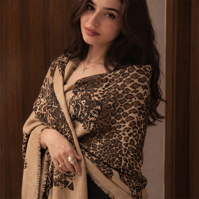 Vintage luipaardprint hijab en - Women Fashion Wear recensie en prijs